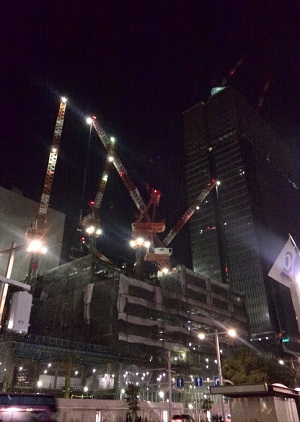 夜の名駅